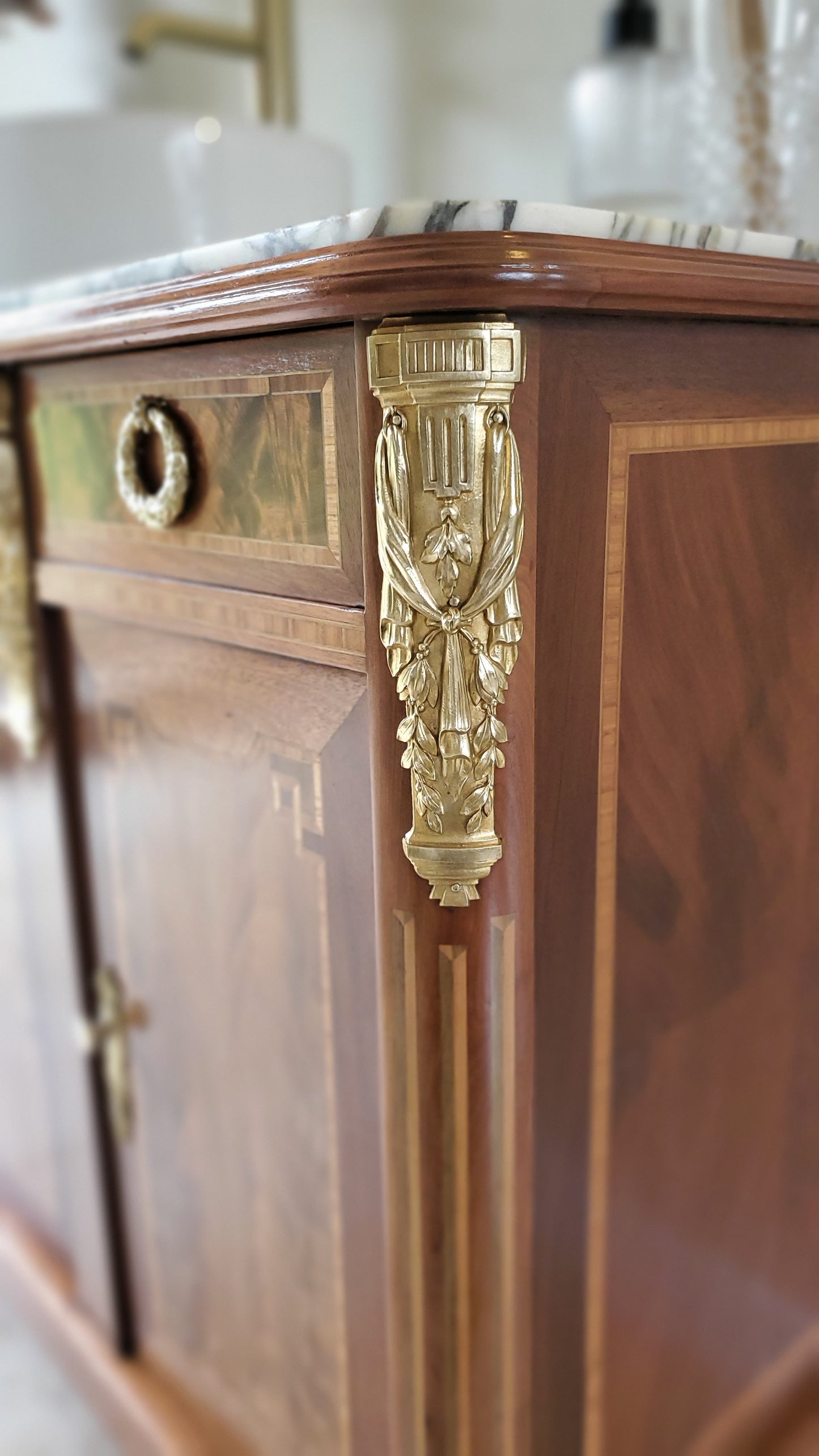 Meuble vasque style Louis XVI